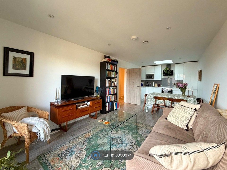 Property photo 3 of 12