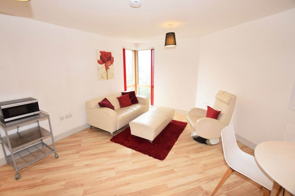 Property photo 2 of 12 Picture No. 04