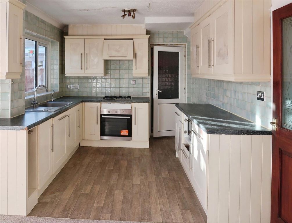 Property photo 3 of 14 33B7F48c-Img_1078.Jpg