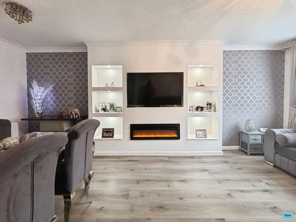 Property photo 2 of 21 2