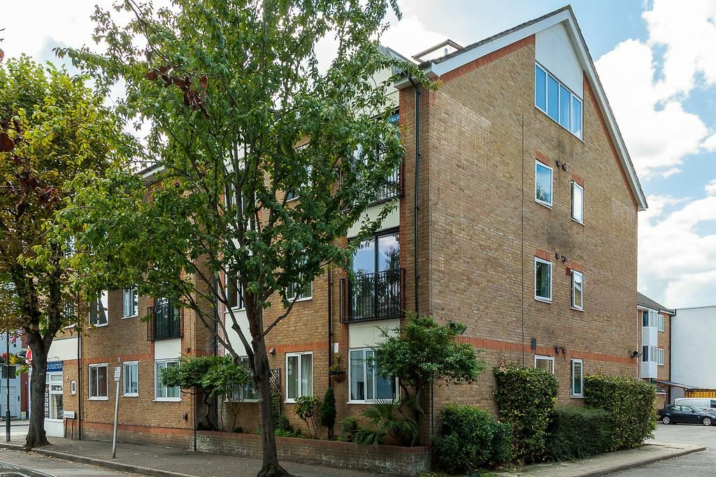 Property photo 1 of 4 F9%20Gleneagles%20Court%20Tw11-5-XL[1].Jpg