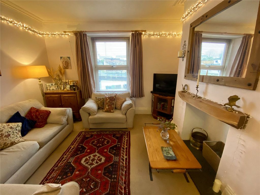 Property photo 2 of 15 Picture No. 57