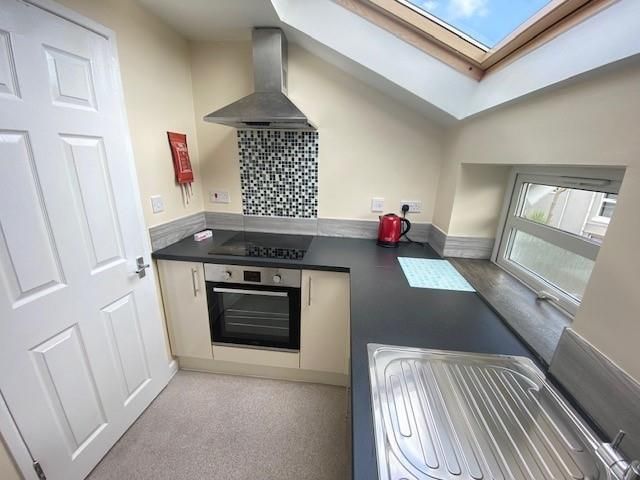Property photo 2 of 8 42A Regent Kitcvhen.Jpg