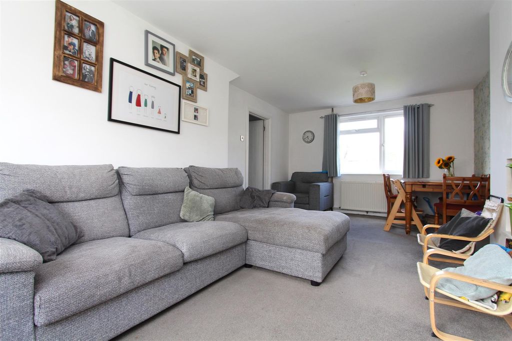 Property photo 2 of 13 Img_0590.Jpg