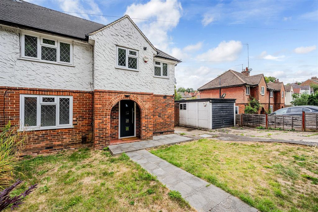 Property photo 2 of 25 Ashurst Road, 86 (3).Jpg
