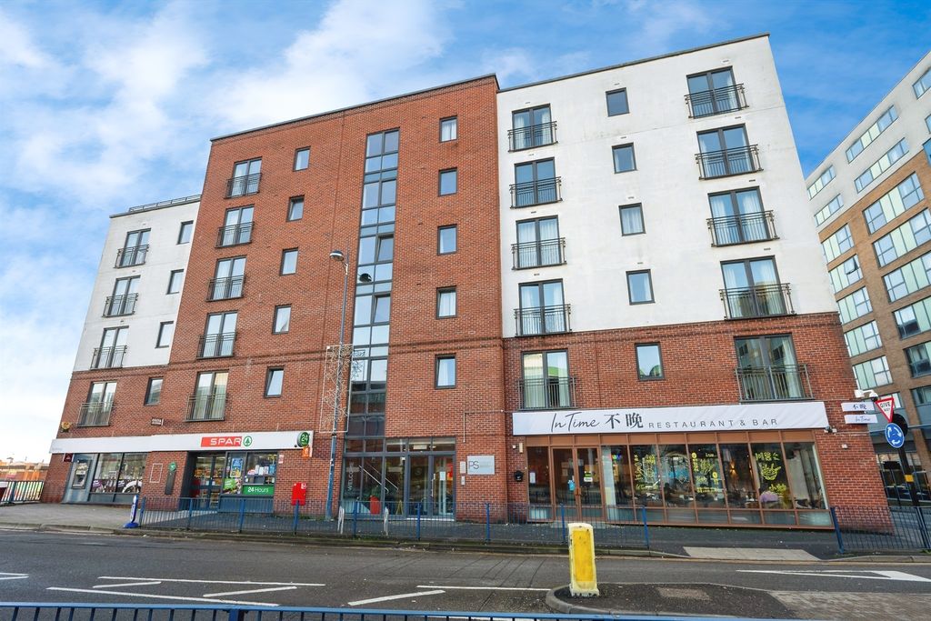 Property photo 2 of 13