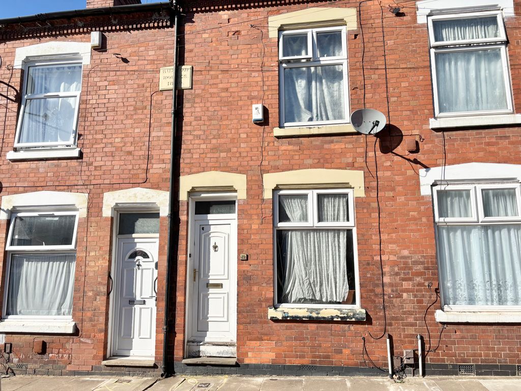 Property photo 1 of 6