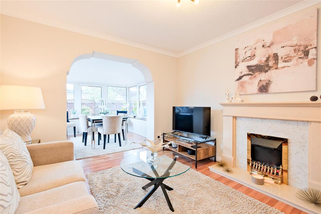 Property photo 3 of 22