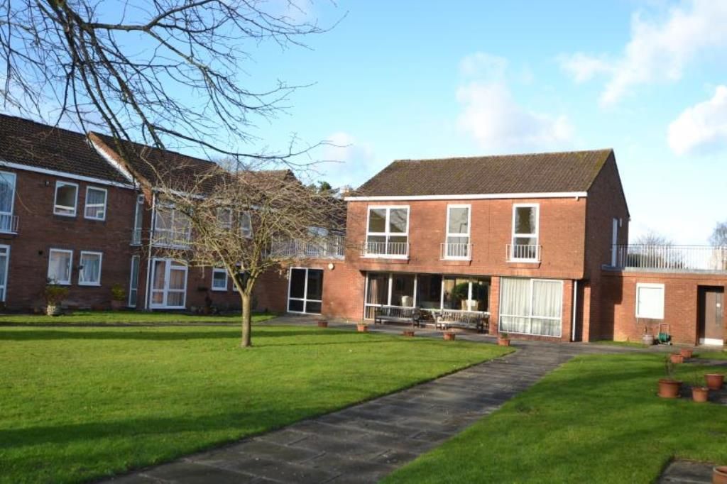 Property photo 1 of 6 L0417_Med_Lge.Jpg
