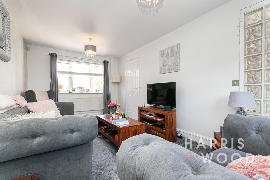 Property photo 3 of 27 3915834
