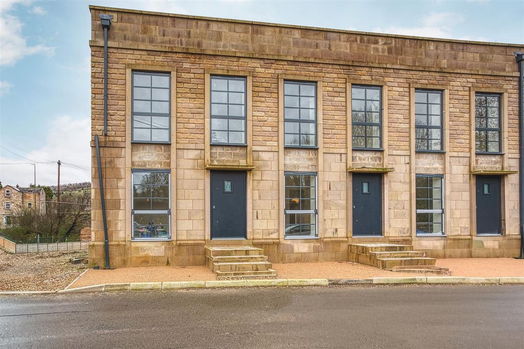 Property photo 1 of 14 316A3876_Hdr.Jpg