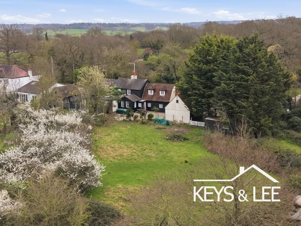 Property photo 2 of 20 5082542