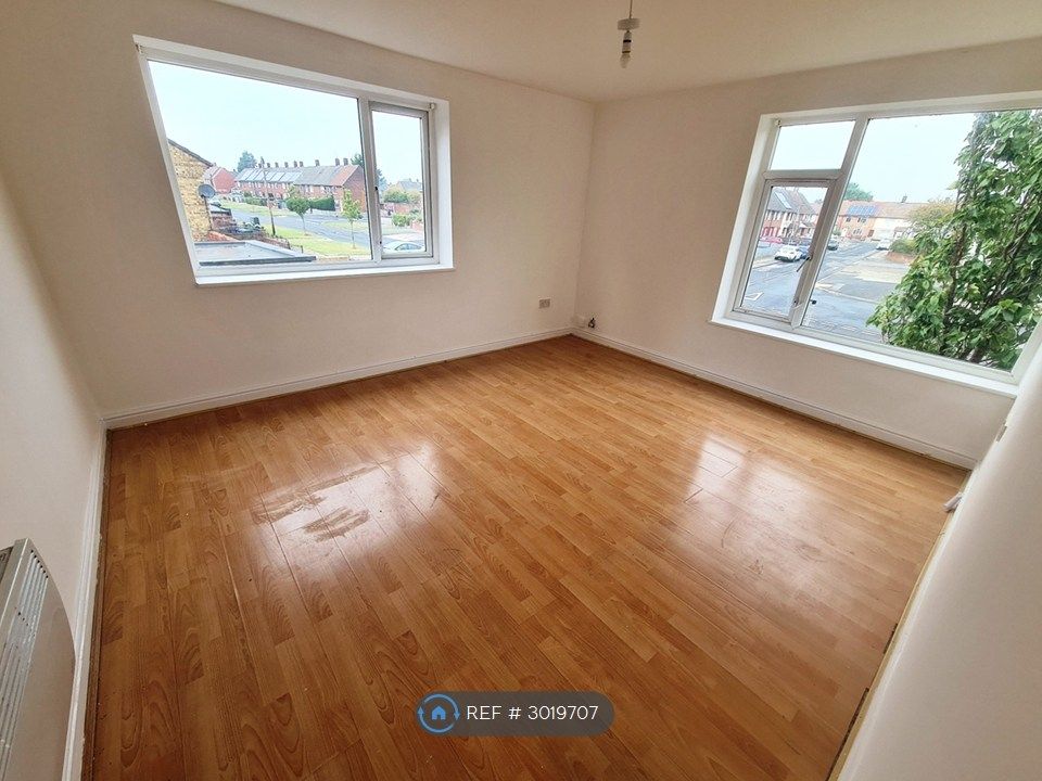 Property photo 2 of 6