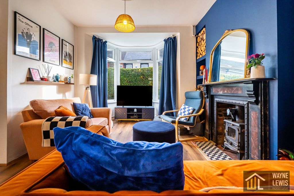 Property photo 2 of 42