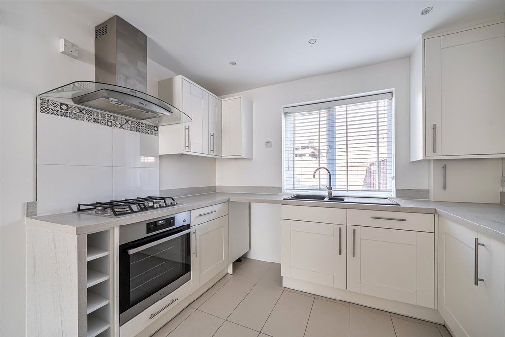 Property photo 3 of 13 Picture No. 15