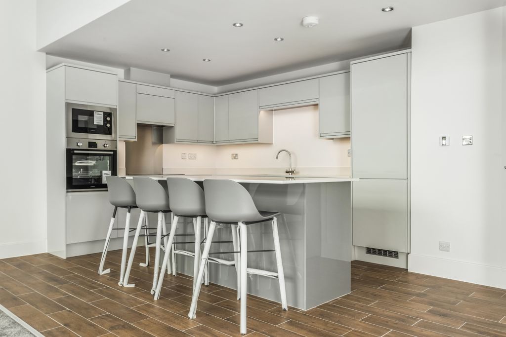 Property photo 3 of 14 61 Century Court ...