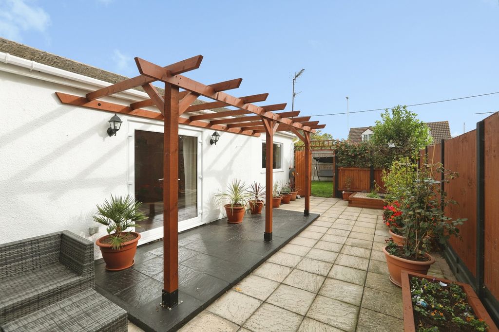 Property photo 2 of 12 Pbox-Img.Jpg