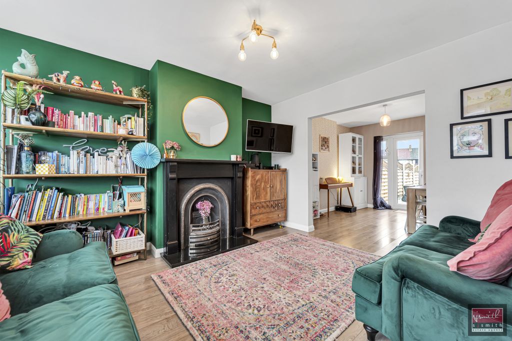 Property photo 2 of 15 Dsc01779