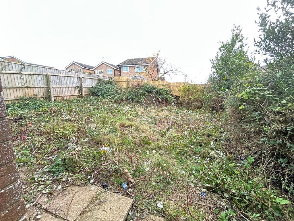 Property photo 2 of 3