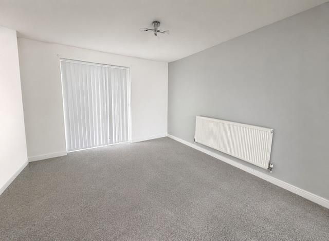 Property photo 2 of 10 Internal View
