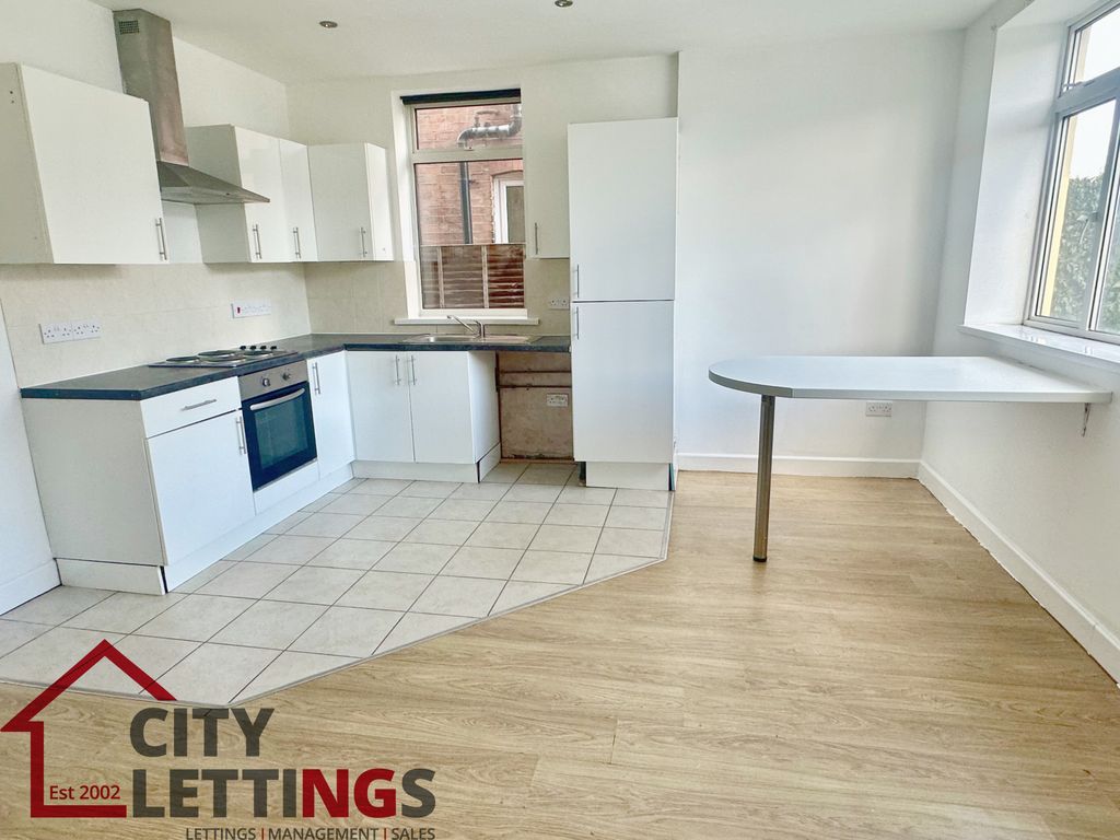 Property photo 3 of 10 Img_3012