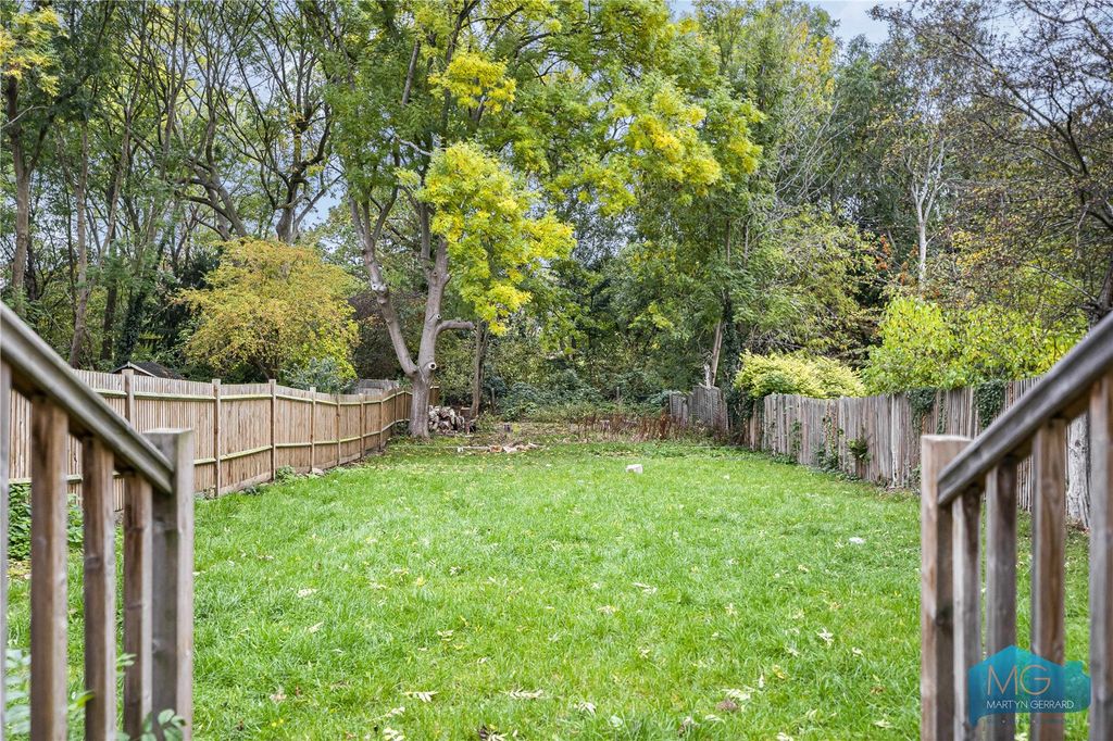 Property photo 3 of 34 Picture No. 08