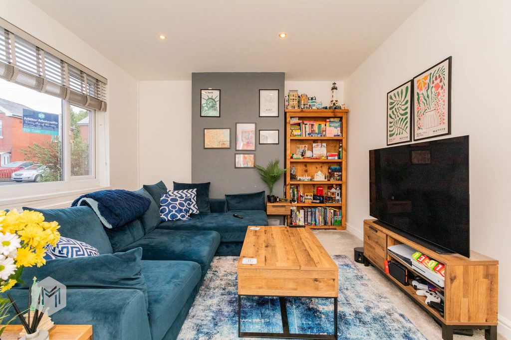 Property photo 3 of 26 Photograph