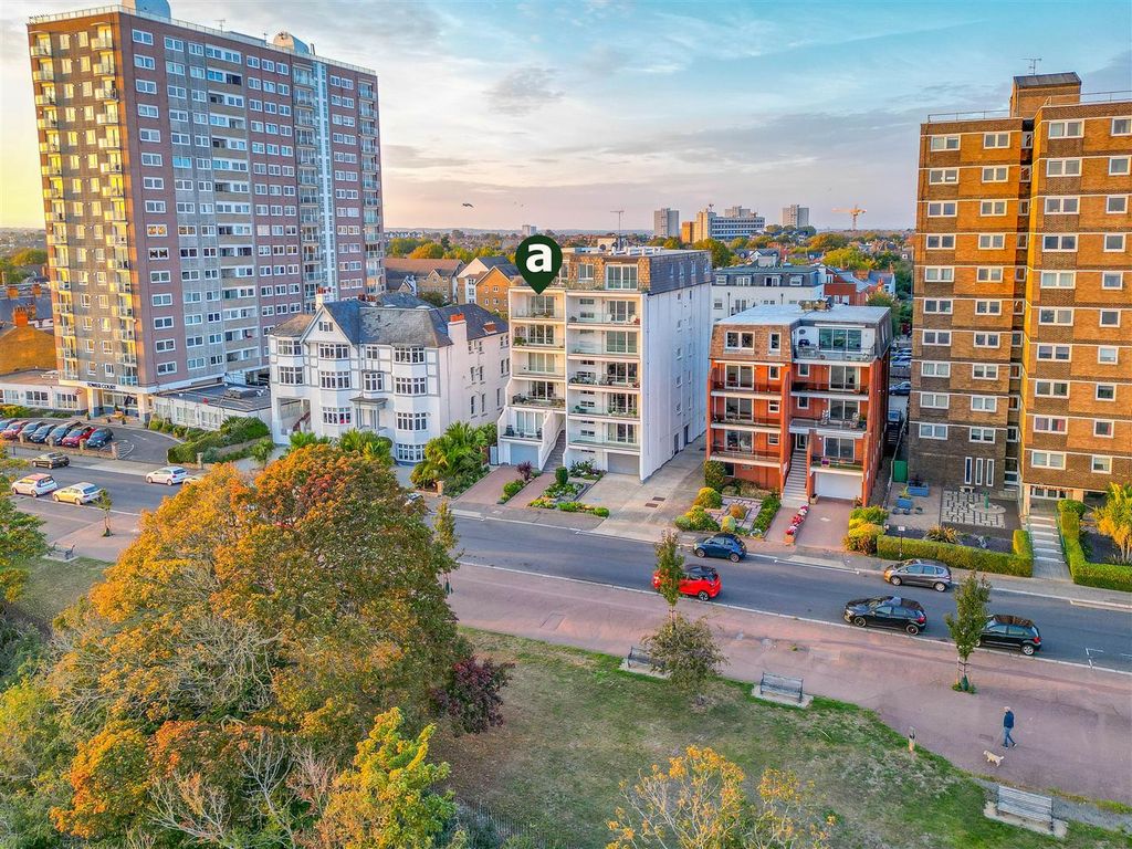 Property photo 1 of 23 Front Of Building