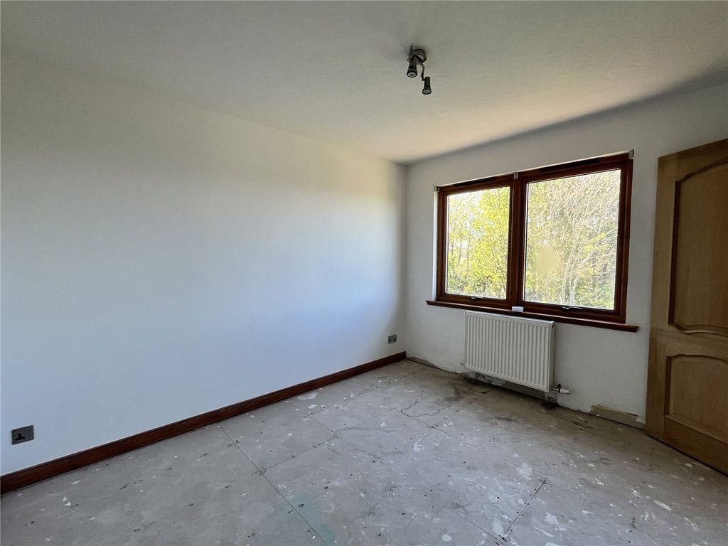 Property photo 3 of 12 Picture No. 04