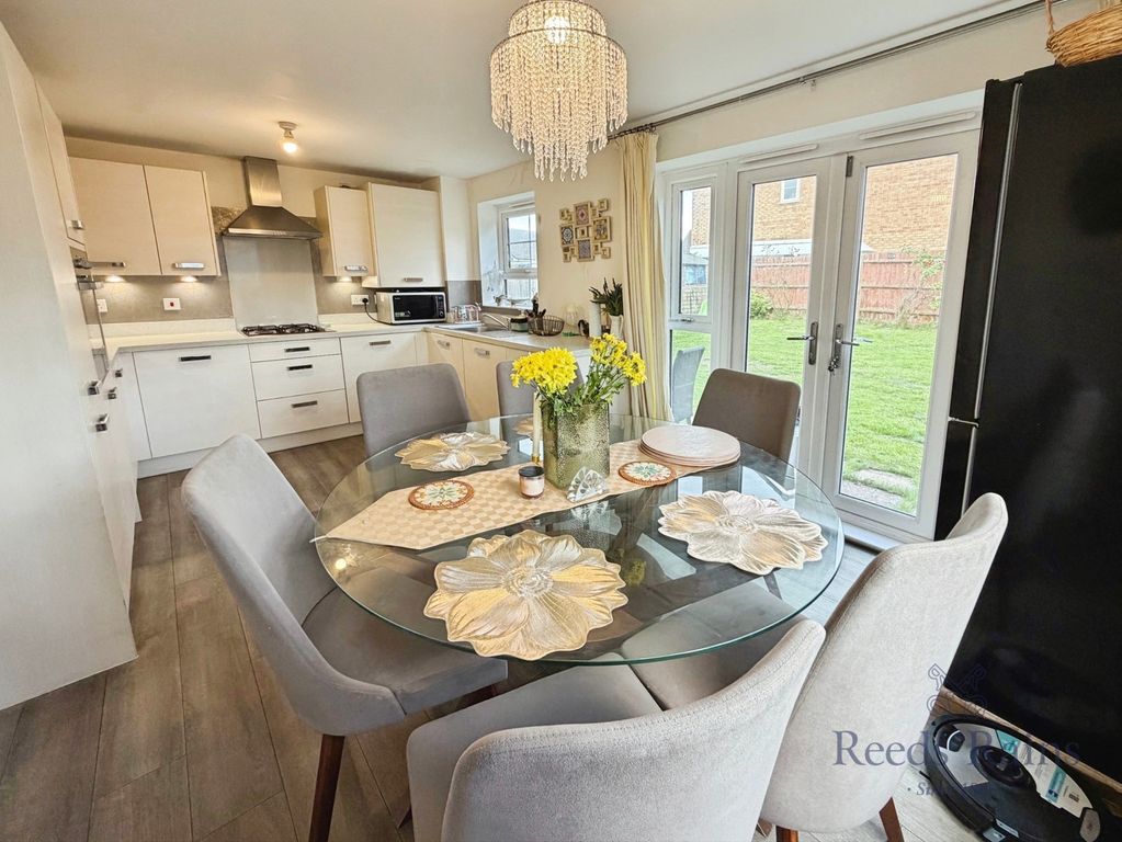 Property photo 3 of 16 Kitchen/Diner