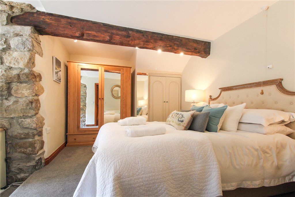 Property photo 3 of 26 Bedroom 1