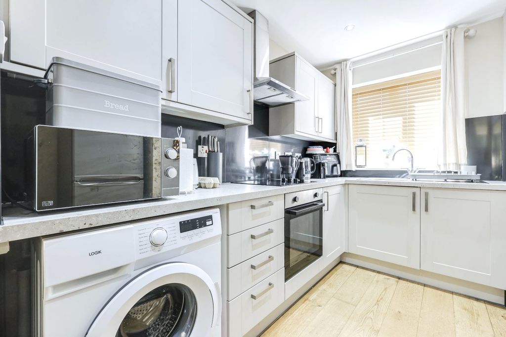 Additional image 19 of 8 bed flat for sale1&1A 3&3A Haigh Wood Road, Leeds, West Yorkshire LS16