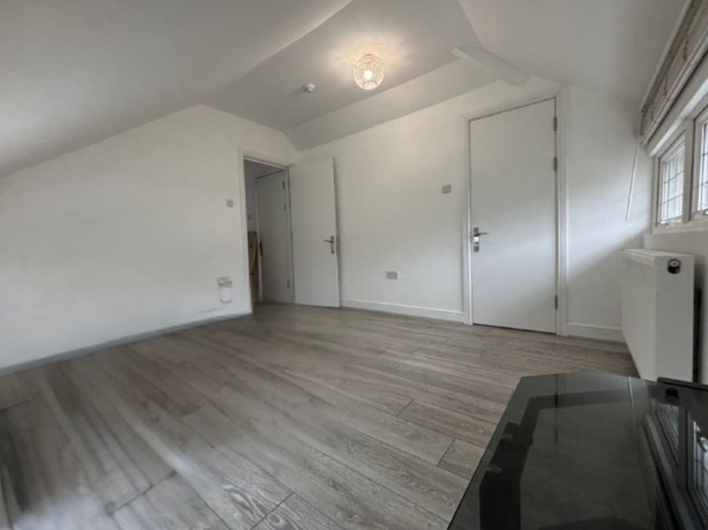 Property photo 2 of 10 Img_1485