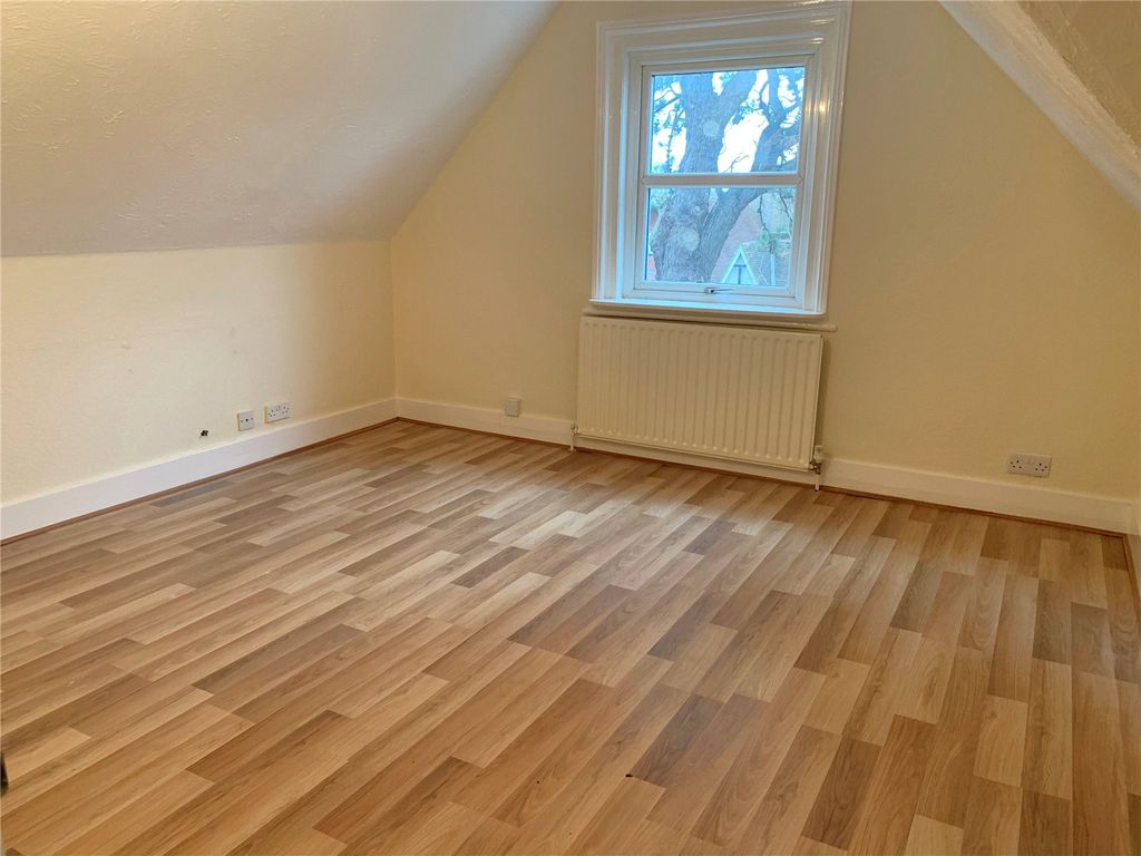 Property photo 2 of 11 Bedroom