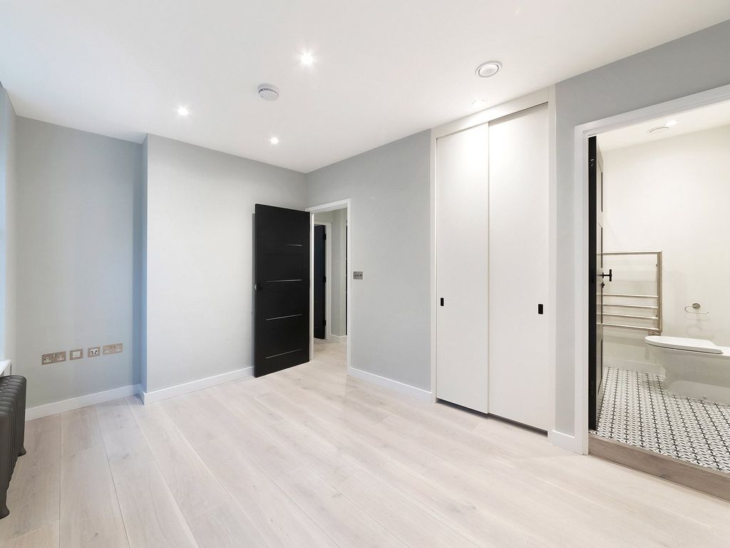 Property photo 3 of 10 Catherine Street