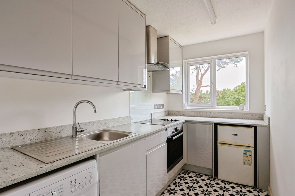 Property photo 3 of 15 Pbox-Img.Jpg