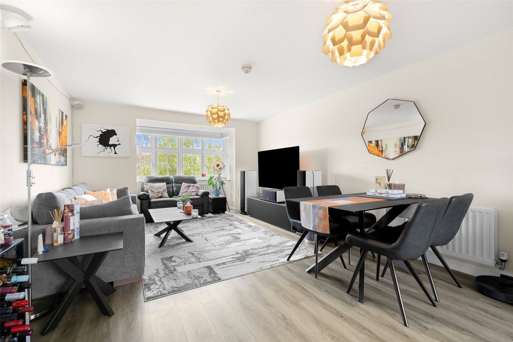 Property photo 2 of 9 Picture No. 08