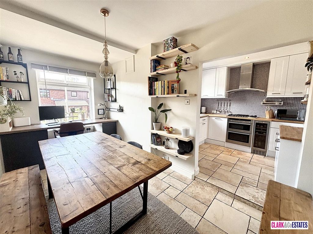 Property photo 3 of 13 Kitchen Diner