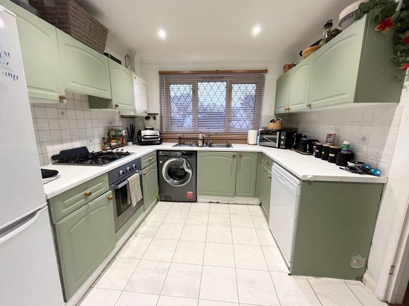 Property photo 2 of 13 Kitchen