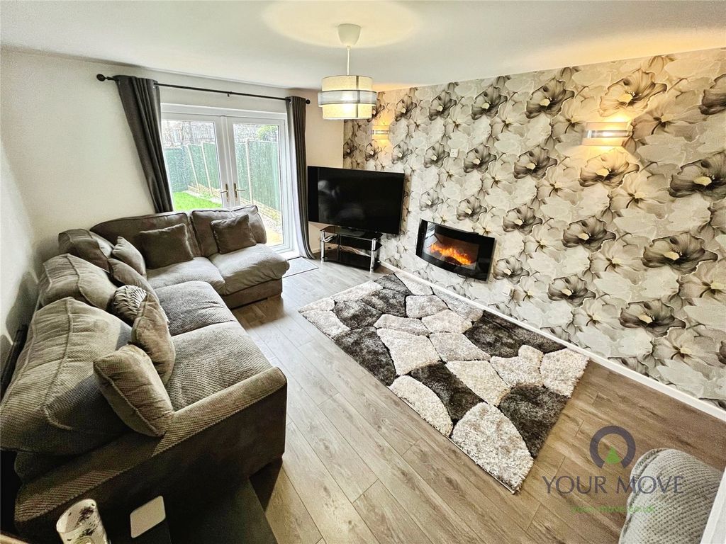 Property photo 2 of 10 Lounge