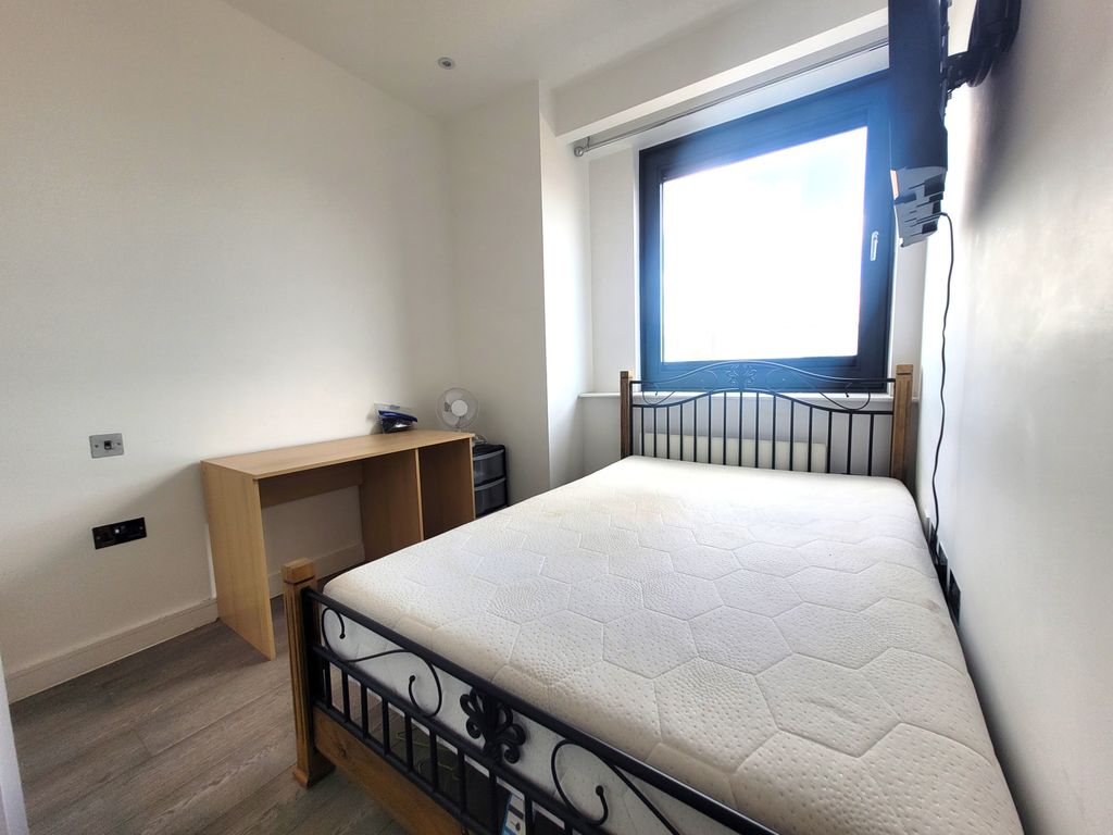 Property photo 3 of 4 Bedroom