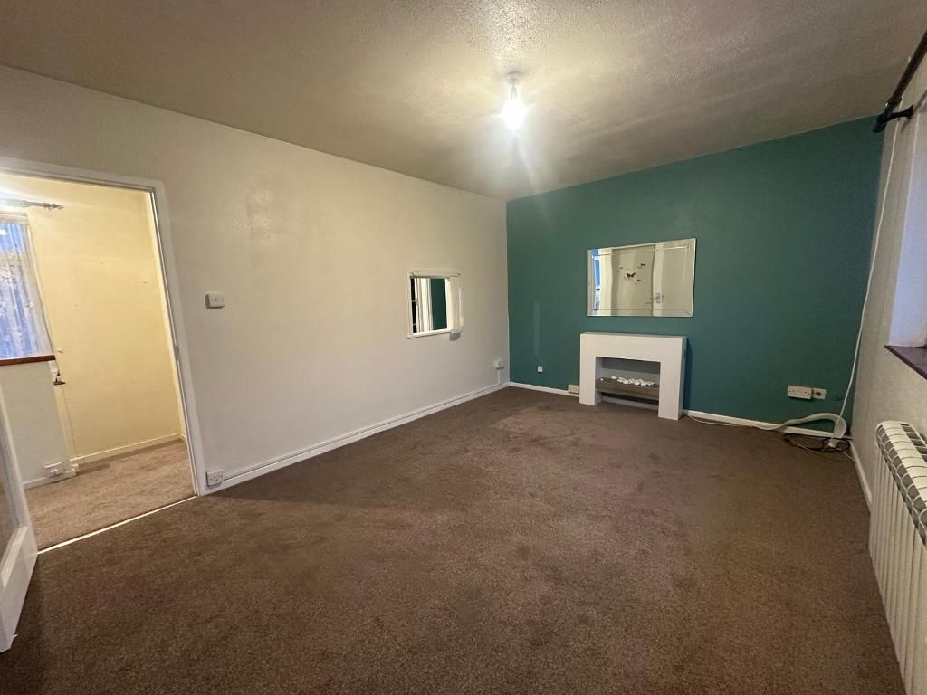 Property photo 3 of 7 Photo 3