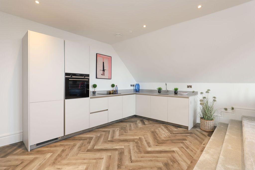 Property photo 2 of 14 Kitchen Apt 16