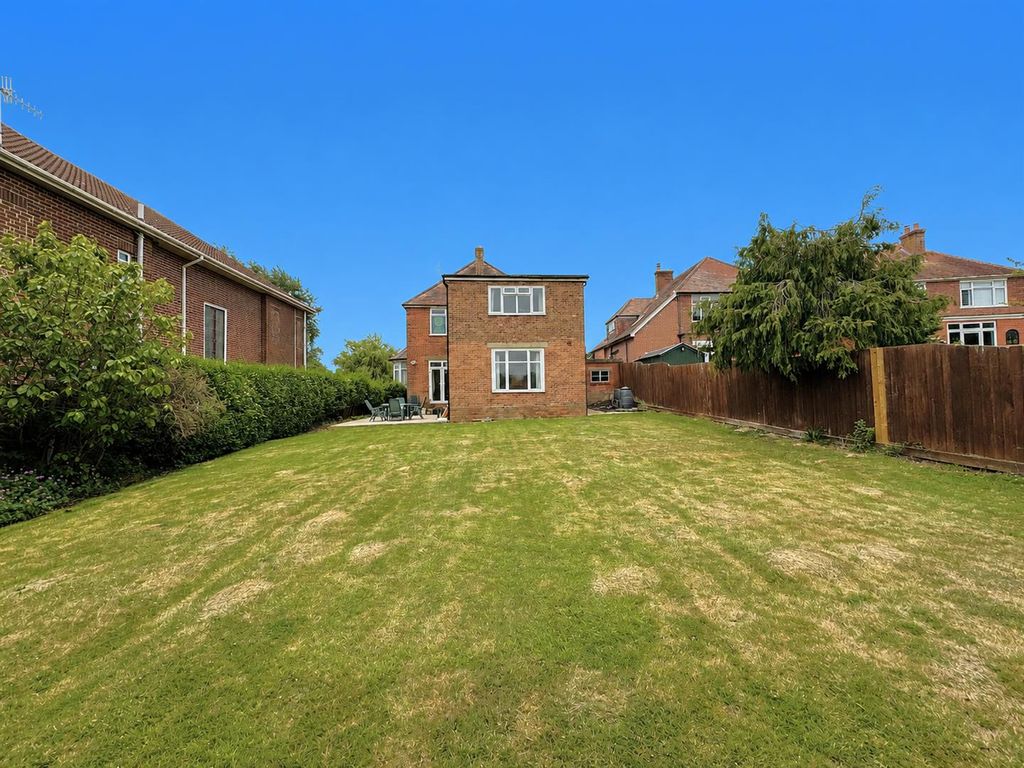 Property photo 2 of 24 2.Png
