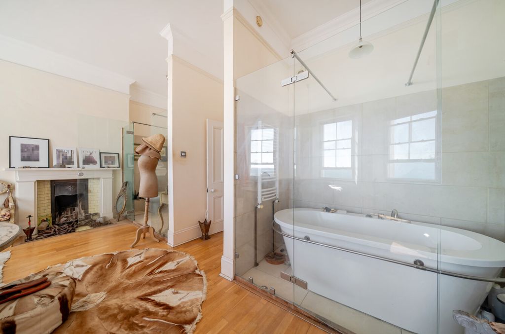 Additional image 6 of 2 bed flat for salePercival Terrace, Brighton, East Sussex BN2