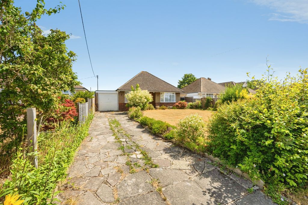 Property photo 2 of 21