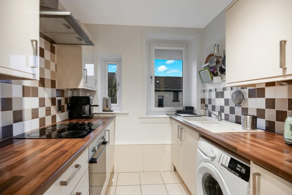 Property photo 3 of 20 Kitchen