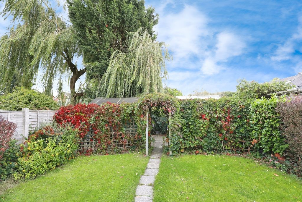 Property photo 3 of 18 Photo