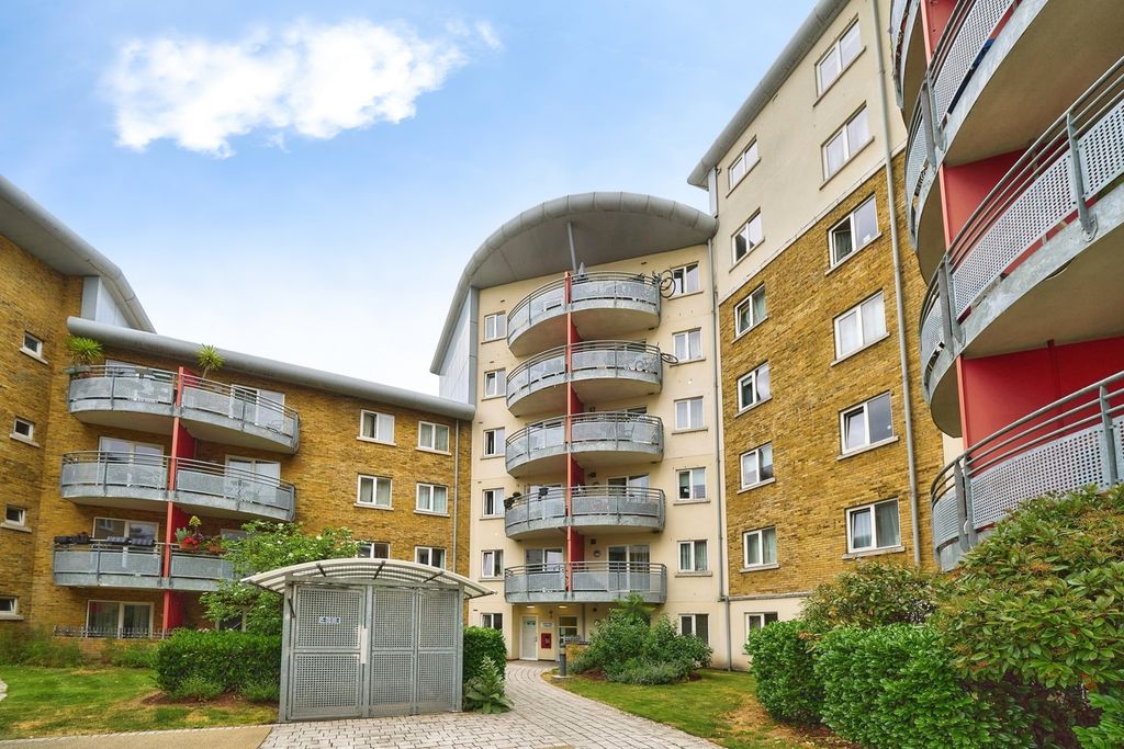 Property photo 1 of 18 Pbox-Img.Jpg
