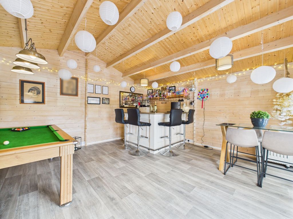 Property photo 2 of 30 Bar